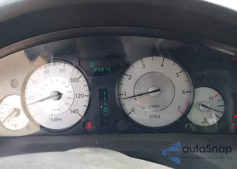 2010 Chrysler 300 Touring/Signature Series/Executive Series from USA, damaged, VIN 2C3CA5CV2AH138882